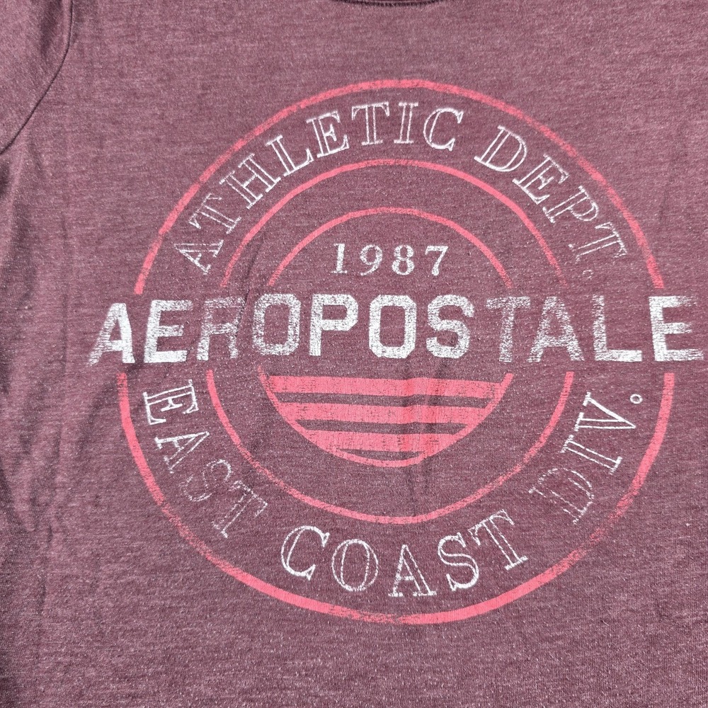Aeropostale Women's T Shirt Burgundy Graphic Print Size Medium Athletic Division - Picture 2 of 11